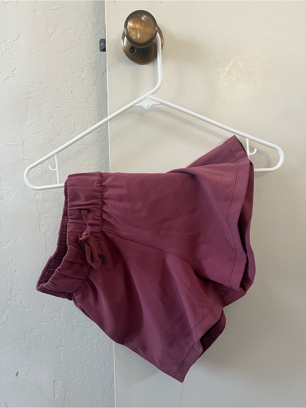 Women's Lululemon Running Shorts - Mauve
